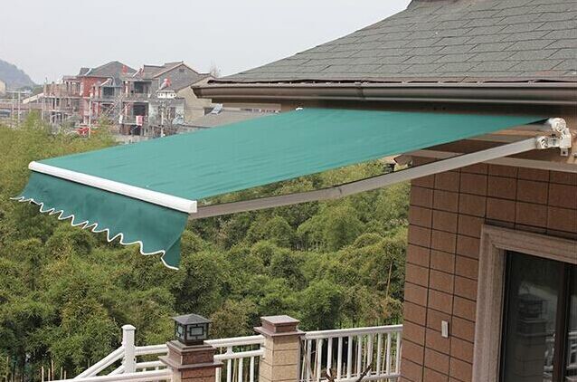 伸縮遮陽篷臟了怎么清洗？