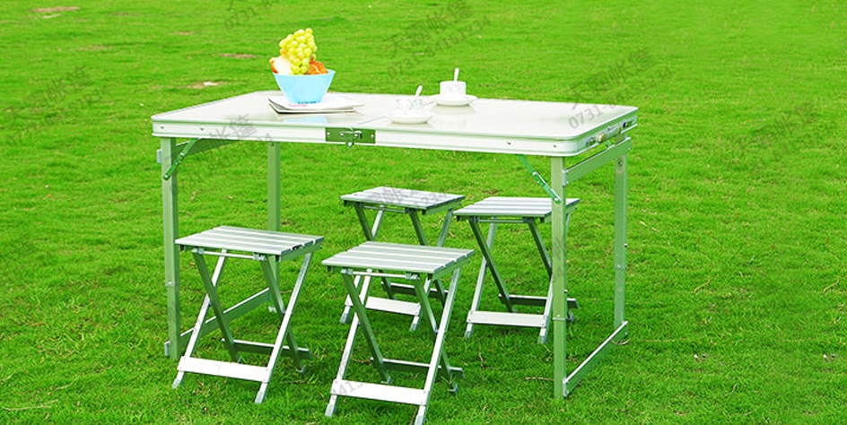 戶外促銷可以搭配哪些折疊桌？