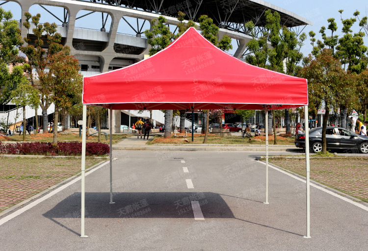 廣告太陽(yáng)傘和折疊帳篷相對(duì)比各有什么特點(diǎn)